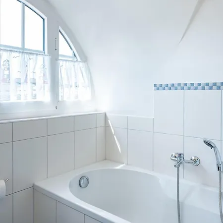 Casa vacanze Gemuetliches Haus Mit Garten Und Gemeinsamem Pool By Interhome