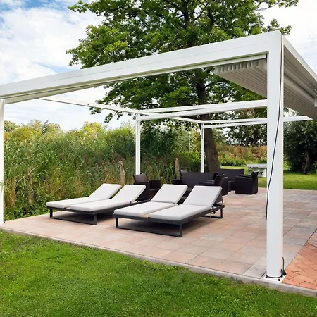 Gemuetliches Haus Mit Garten Und Gemeinsamem Pool By Interhome Casa vacanze